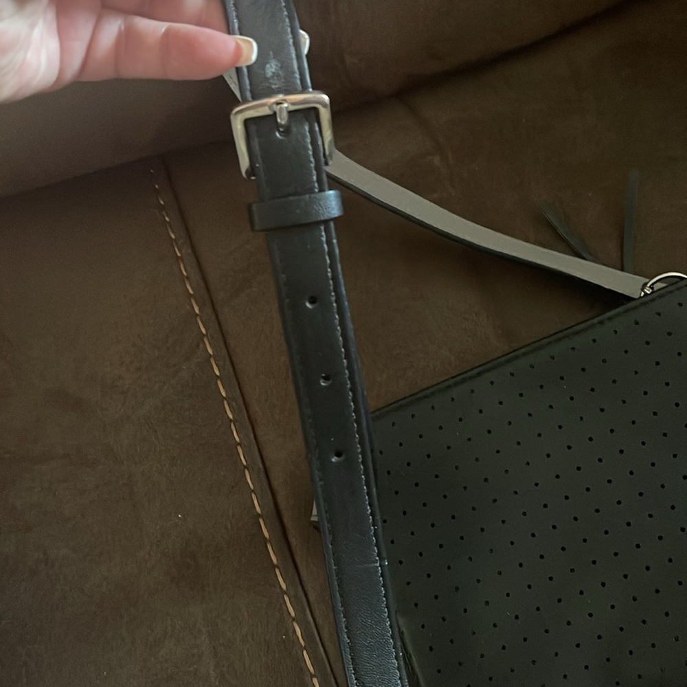 Kenneth Kole Waist purse. Black with silver hardware NWT - Picture 3 of 6